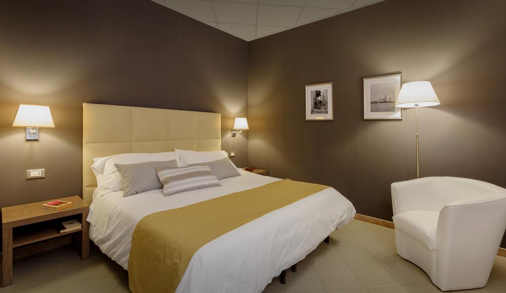 Hotel Moderno Trapani Buitenkant foto
